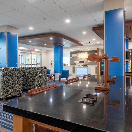 Holiday Inn Express & Suites - Staunton By Ihg Exteriér fotografie