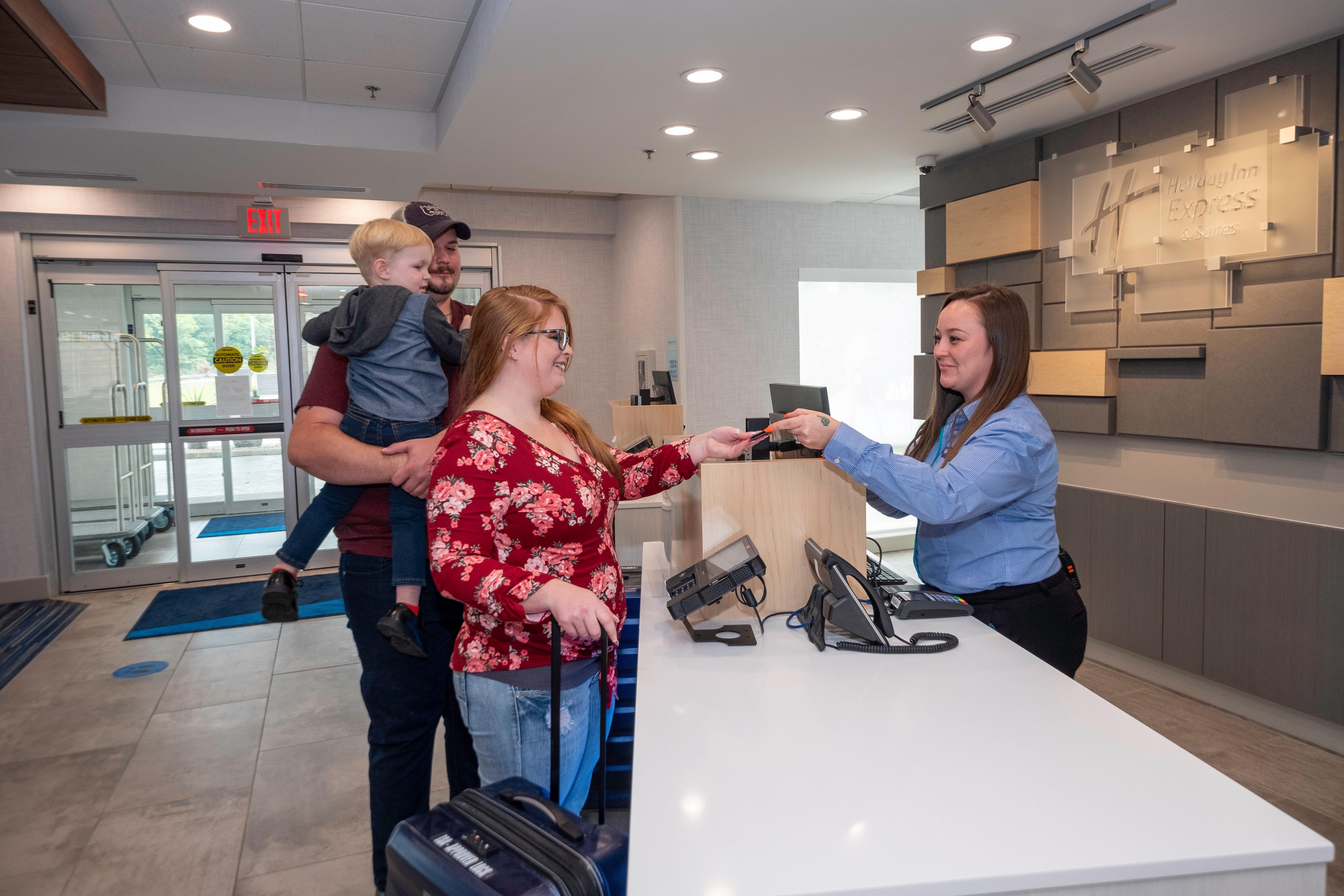 Holiday Inn Express & Suites - Staunton By Ihg Exteriér fotografie